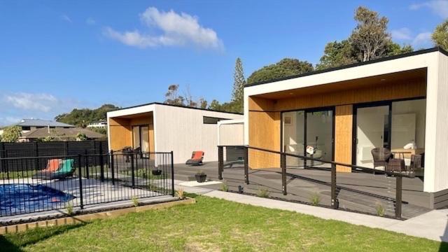 Ohope Villas With Spa,Sauna,Pool, Adults Only Eksteriør bilde