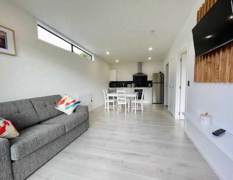 Ohope Villas With Spa,Sauna,Pool, Adults Only Eksteriør bilde