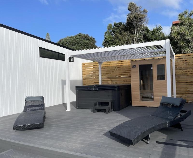 Ohope Villas With Spa,Sauna,Pool, Adults Only Eksteriør bilde